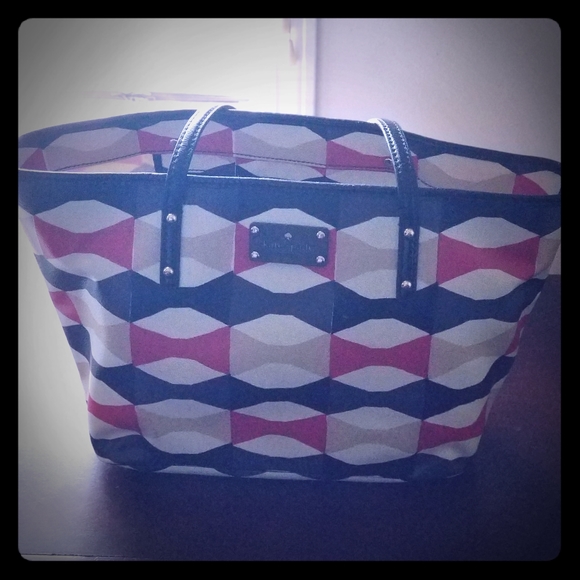 Kate Spade - Picture 1 of 5